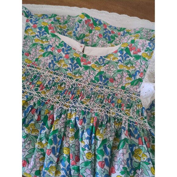 Mini Boden Girls Flutter Sleeve Liberty Floral Smocked Dress size 8/9 EUC - Picture 10 of 10